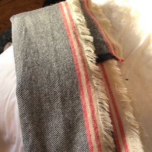 Large wrap scarf